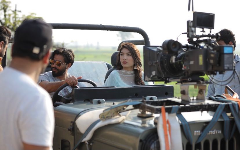 Outdoor jeep scene
